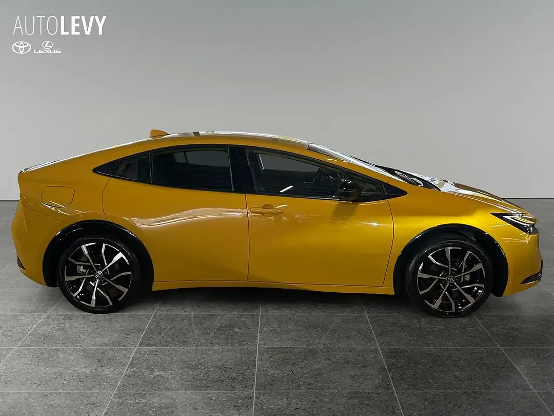 Toyota Prius Prestige - Thumbnail 7