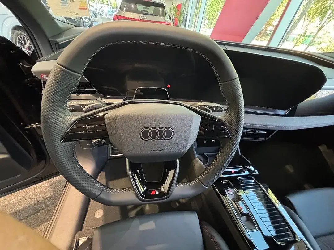 Audi SQ6 e-tron - Thumbnail 10