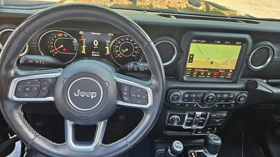 Jeep Wrangler Unlimited Sahara Softtop - foto 15