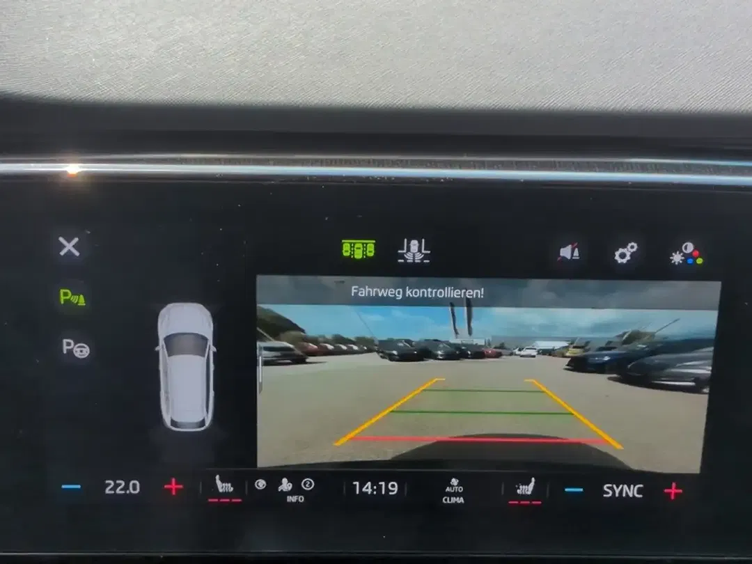 Skoda Octavia 1.5 eTSI Scout - Thumbnail 12