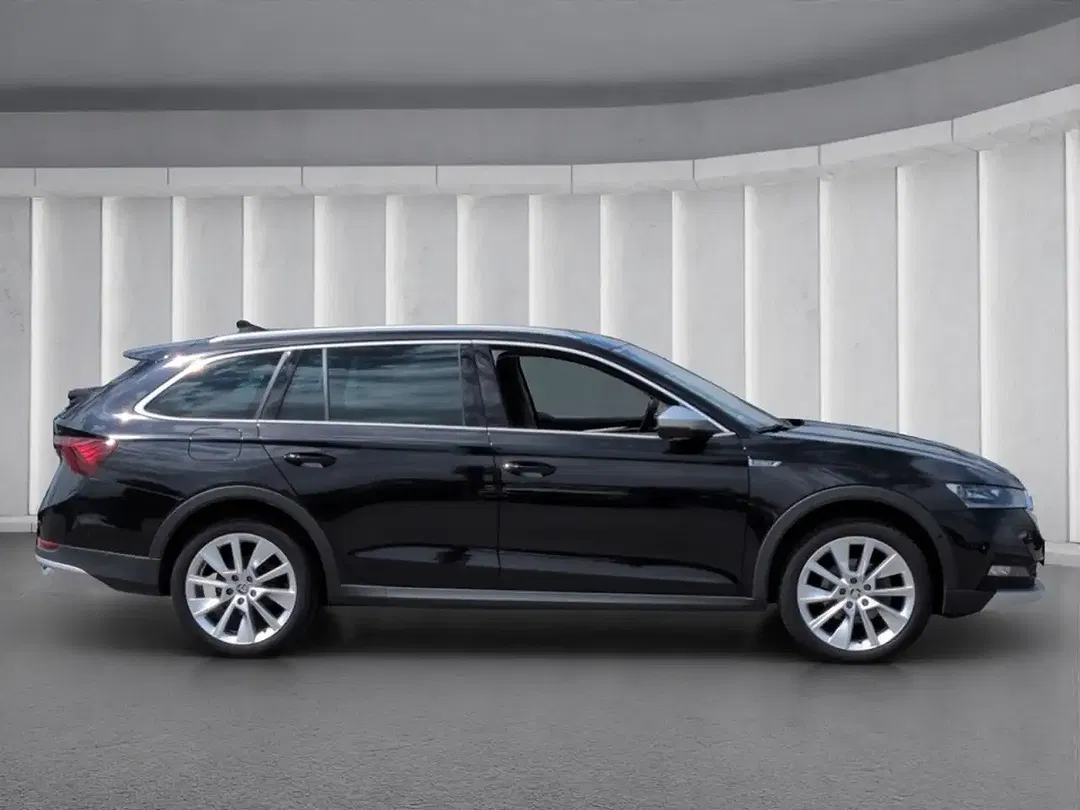 Skoda Octavia 1.5 eTSI Scout - foto 2