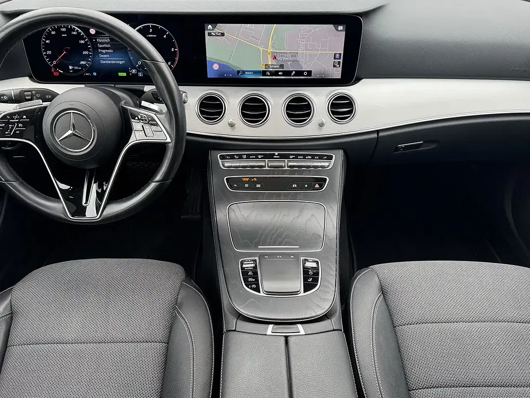 Mercedes-Benz E 220 AMG Night - Thumbnail 14
