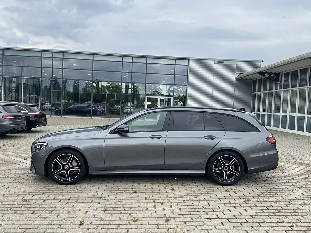 Mercedes-Benz E 220 AMG Night - Thumbnail 6