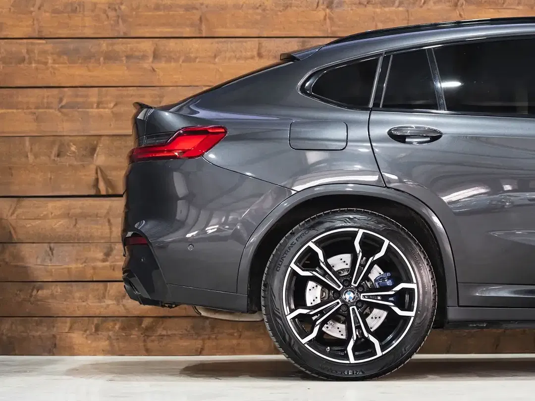 BMW X4 M Competition - Thumbnail 6