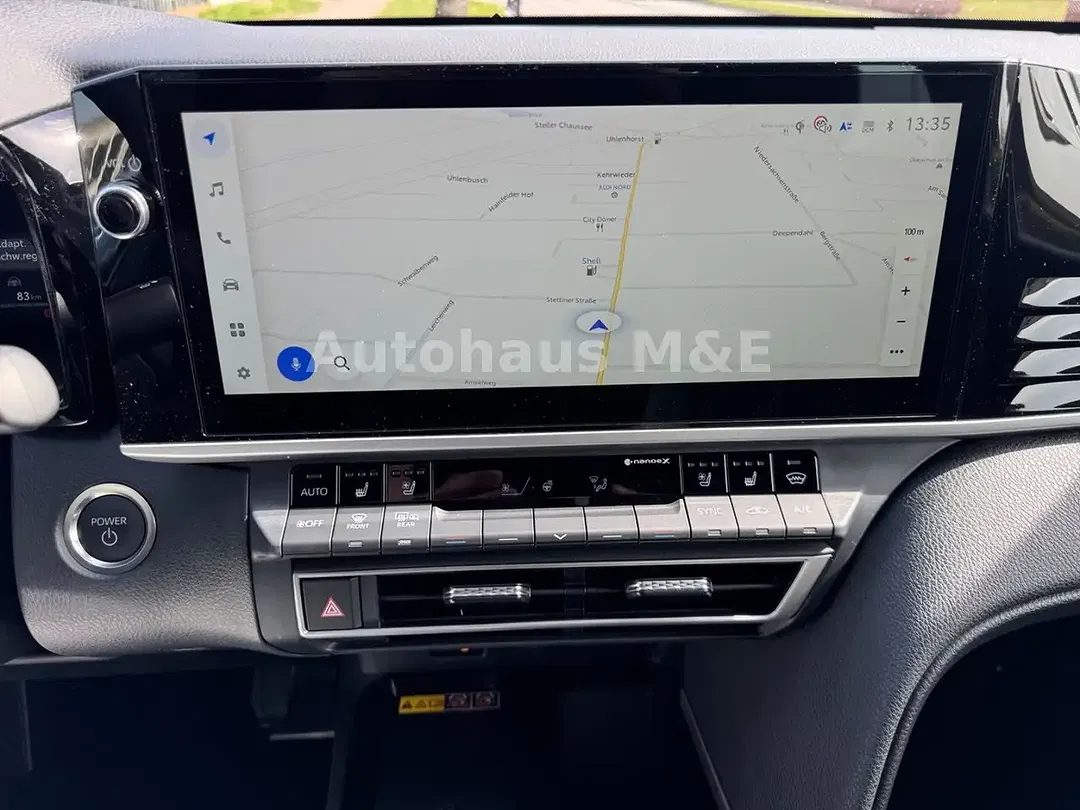 Toyota Camry Hybrid - Thumbnail 14