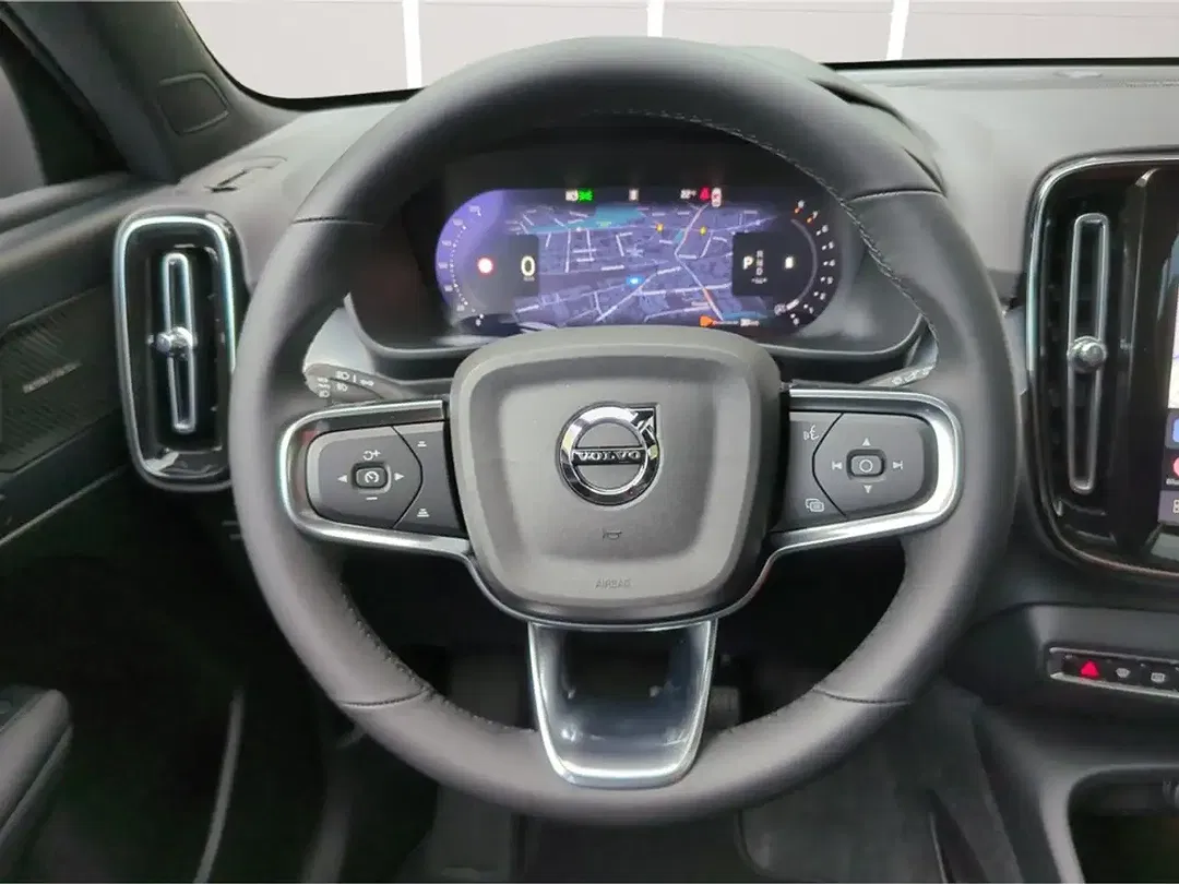 Volvo XC40 B3 Ultra Black Edition - Thumbnail 12