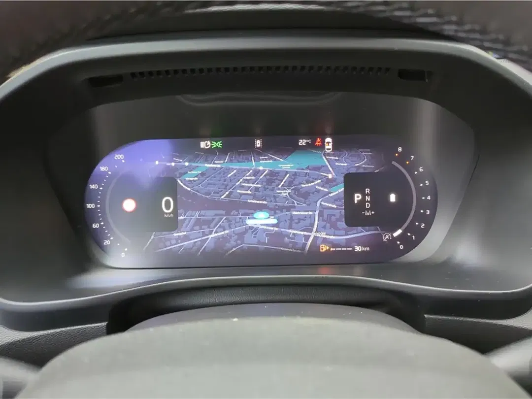 Volvo XC40 B3 Ultra Black Edition - Thumbnail 18