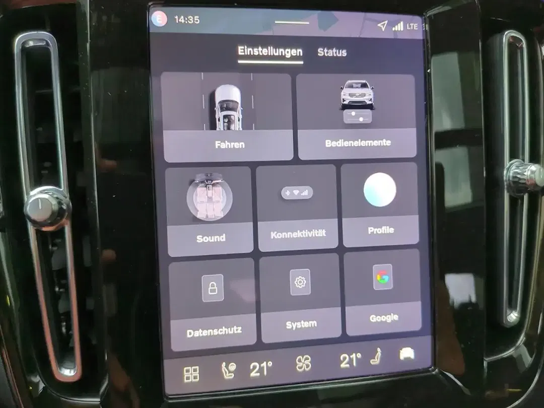 Volvo XC40 B3 Ultra Black Edition - Thumbnail 24