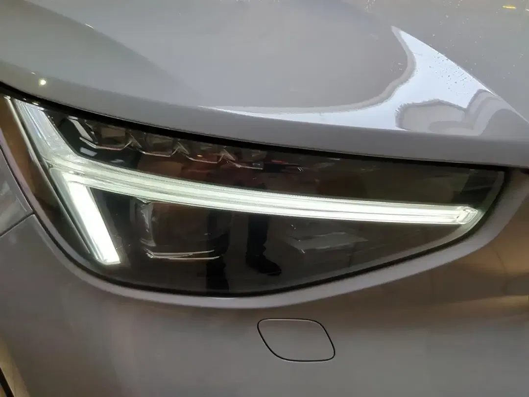Volvo XC40 B3 Ultra Black Edition - Thumbnail 27