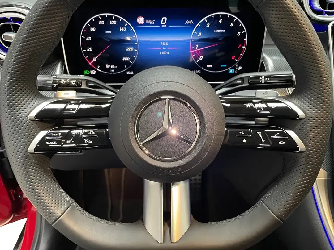Mercedes-Benz GLC 300 4MATIC AMG MBUX - Thumbnail 13