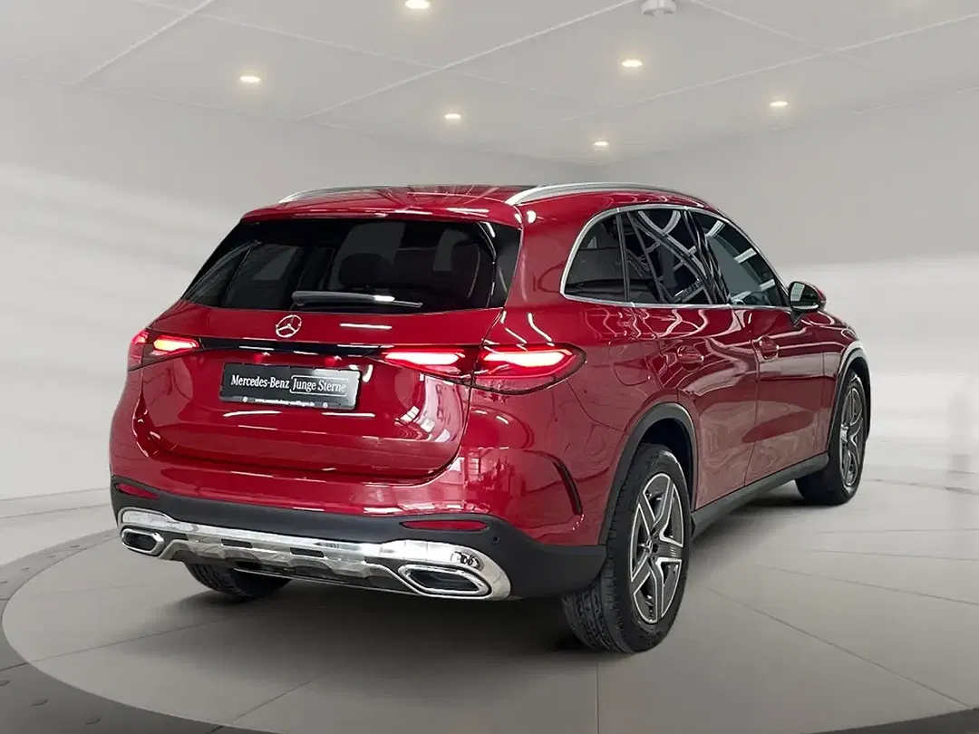 Mercedes-Benz GLC 300 4MATIC AMG MBUX - foto 2