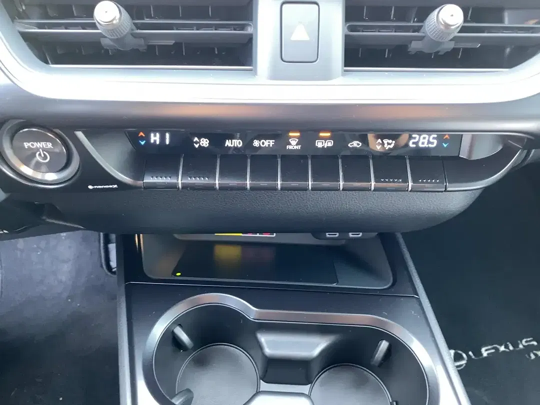 Lexus UX 250h Style Edition - Thumbnail 14