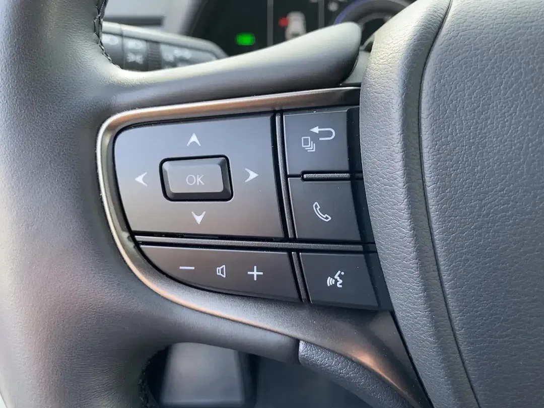 Lexus UX 250h Style Edition - Thumbnail 17