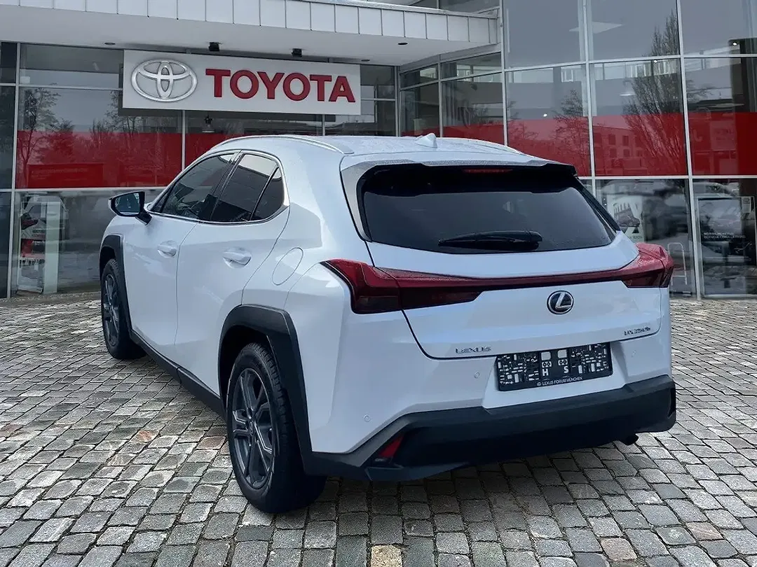 Lexus UX 250h Style Edition - Thumbnail 3