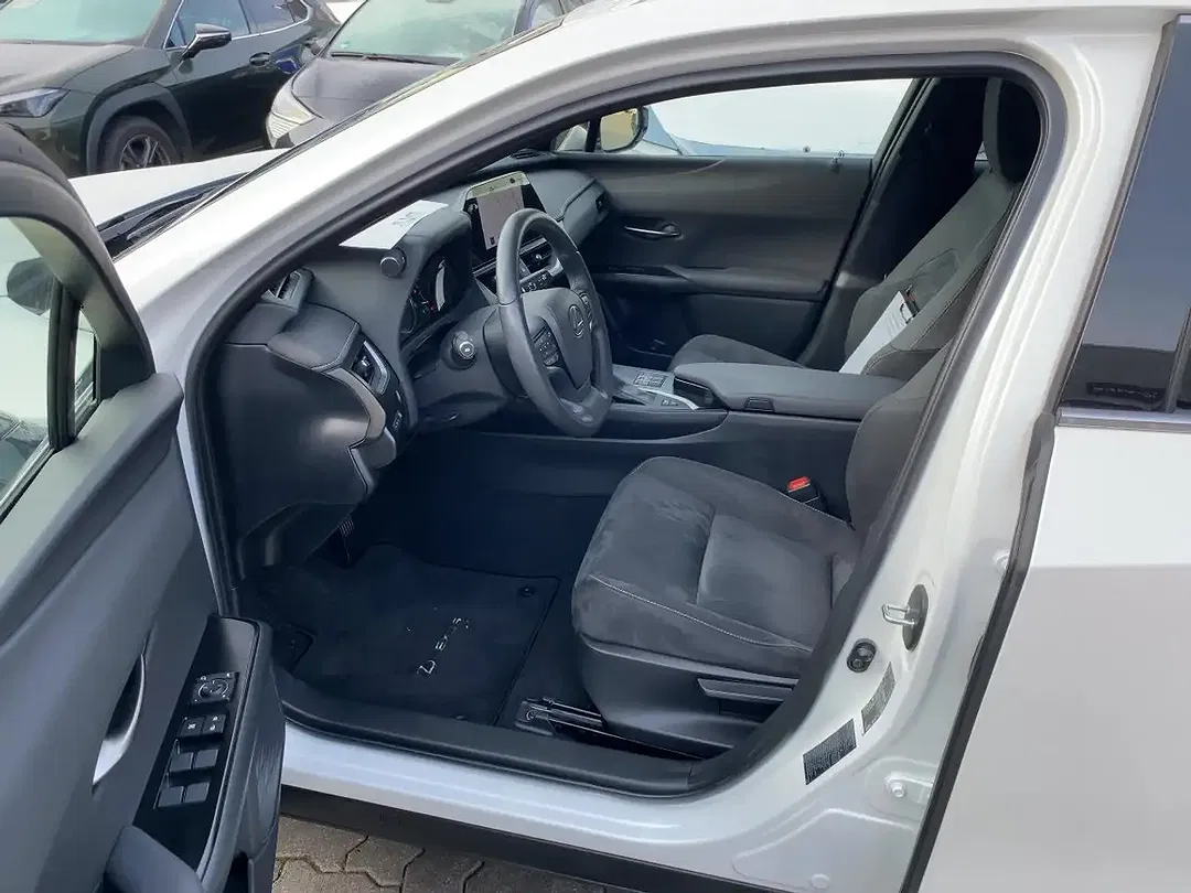 Lexus UX 250h Style Edition - Thumbnail 8