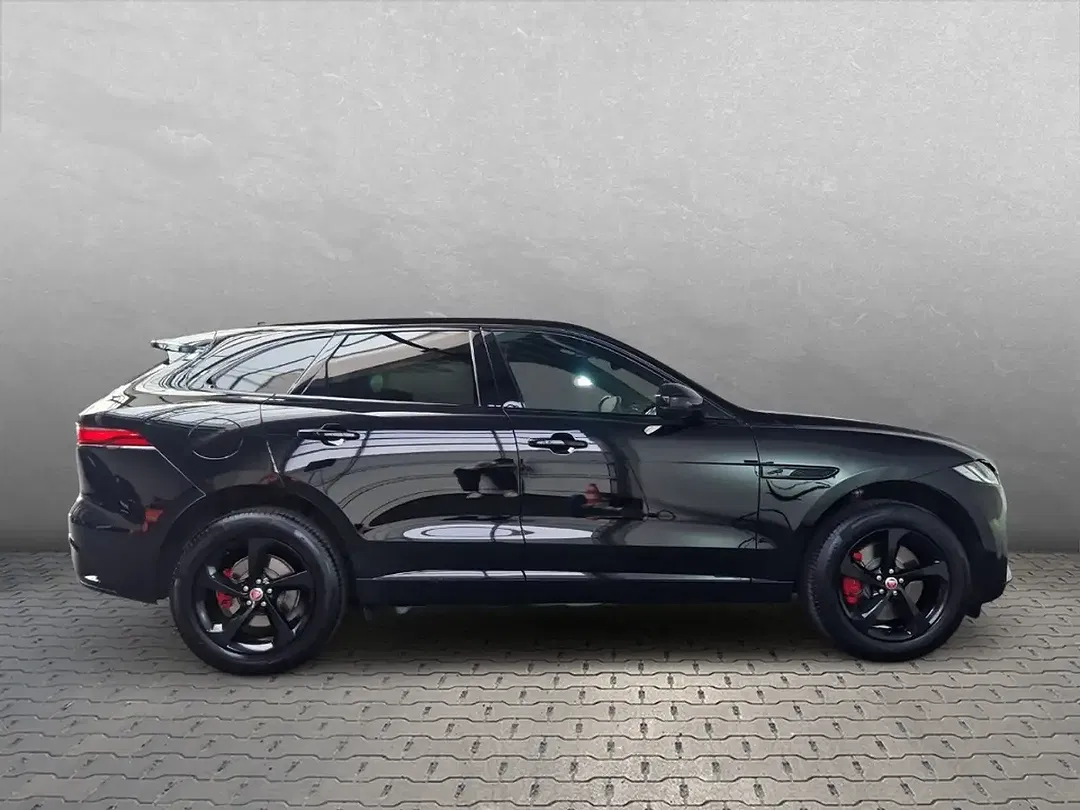 Jaguar F-Pace P400e PHEV 4x4 SE - Thumbnail 6