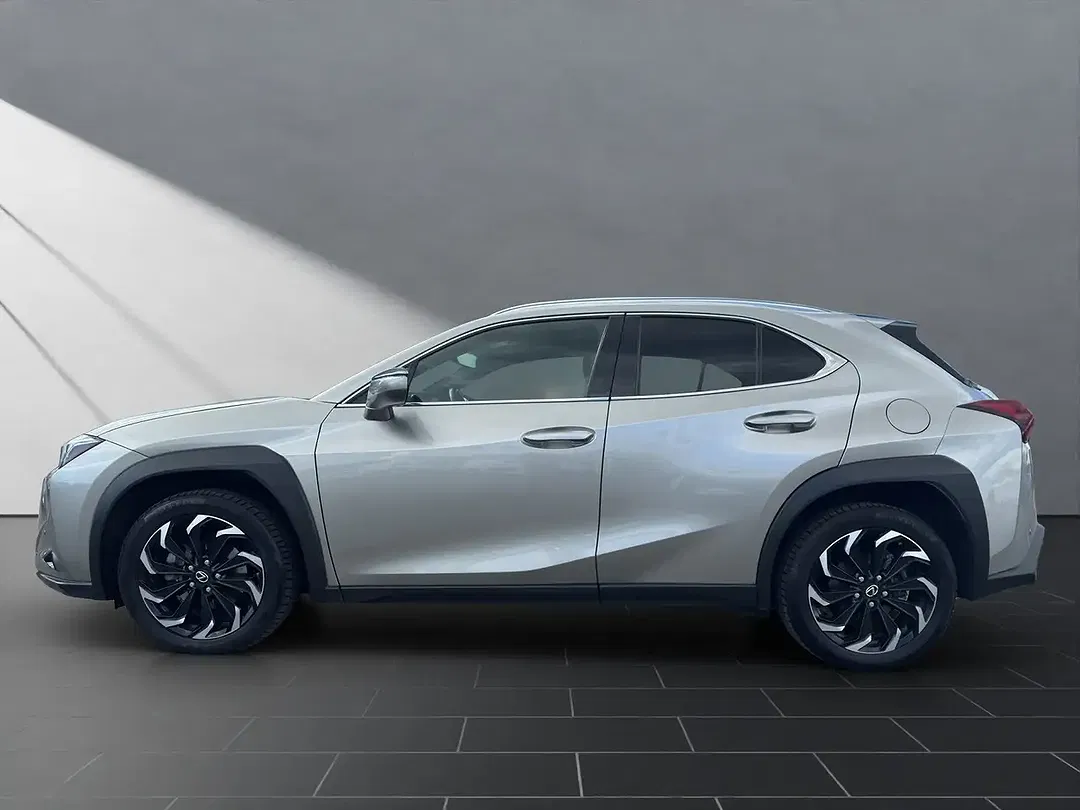 Lexus UX 250h Style Edition - foto 2