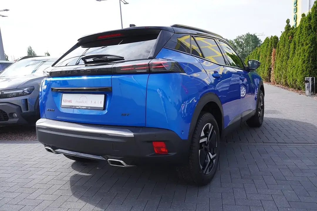 Peugeot 2008 145 AUT Hybrid GT - Thumbnail 4