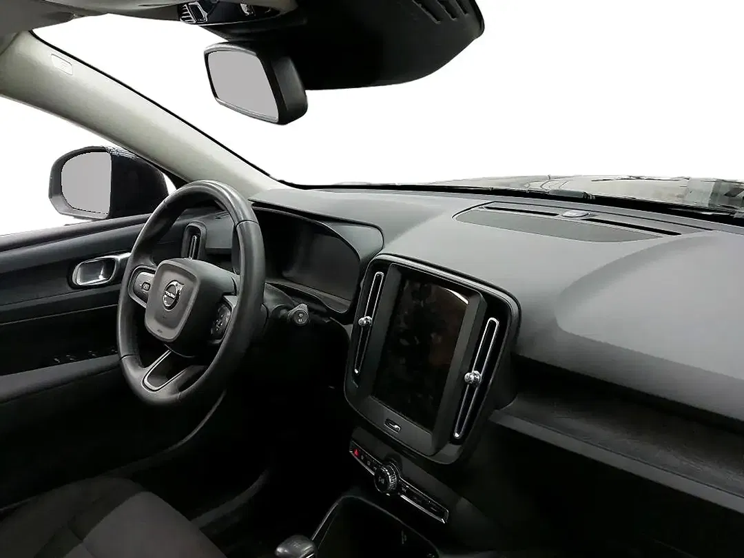 Volvo XC40 - Thumbnail 4