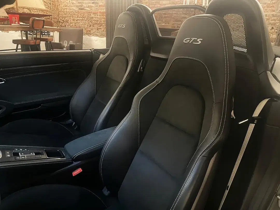 Porsche Boxster 4.0 GTS - Thumbnail 18