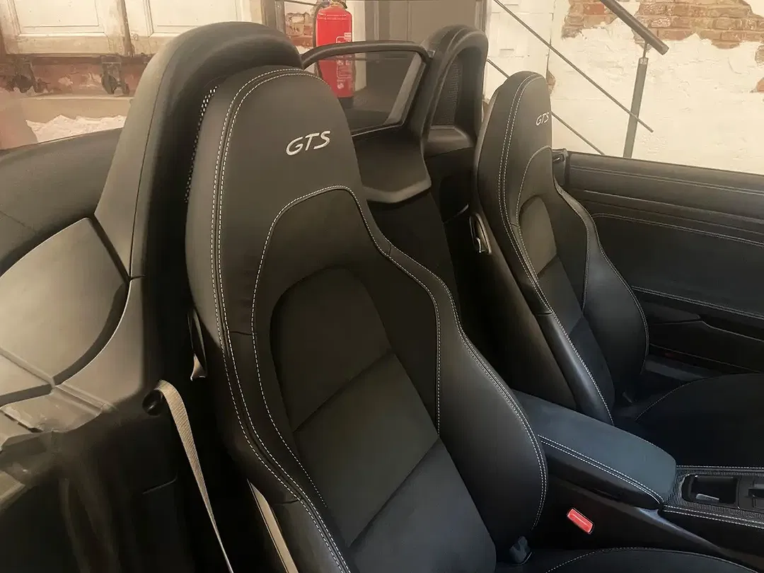 Porsche Boxster 4.0 GTS - Thumbnail 28