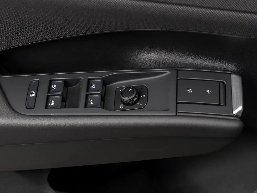 Volkswagen T-Roc 1.5 eTSI DSG Life - Thumbnail 9