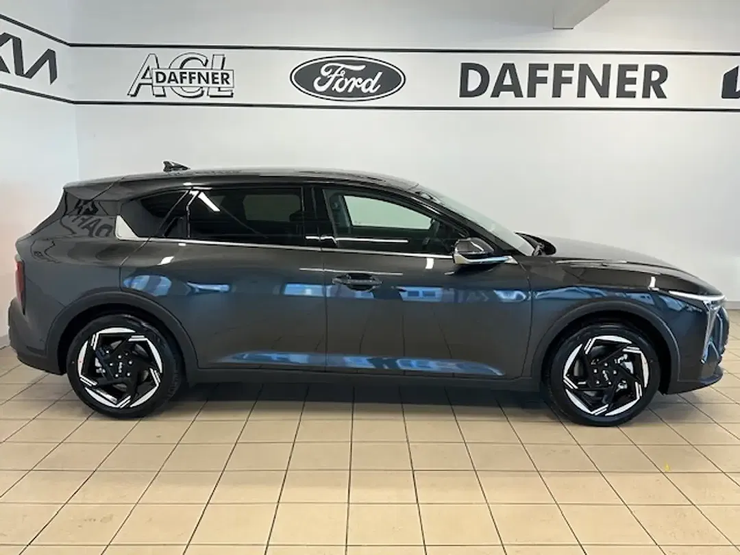 Kia K4 Spirit - foto 2