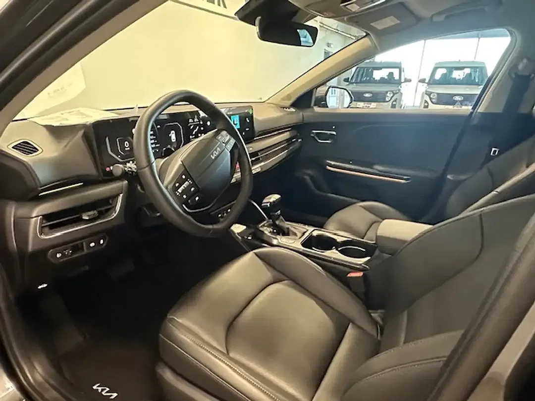 Kia K4 Spirit - Thumbnail 4