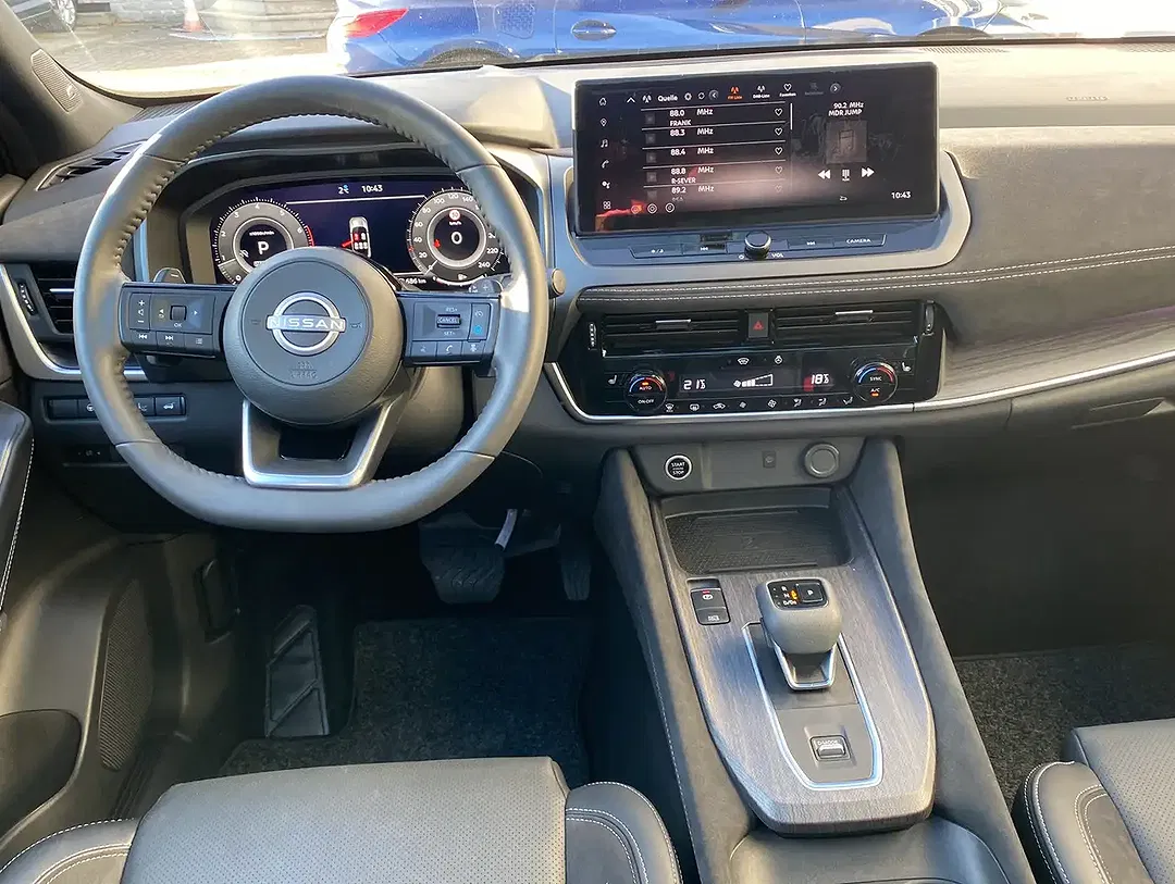 Nissan Qashqai 1.3 DIG-T Tekna+ - Thumbnail 2