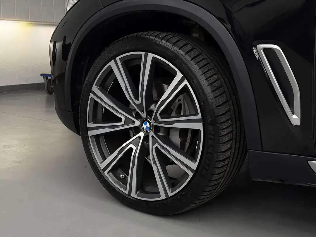 BMW X5 xDrive xLine - Thumbnail 8