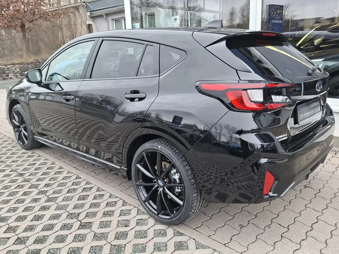Subaru Impreza 2.0 e-Boxer Lineartronic Platinum - Thumbnail 5
