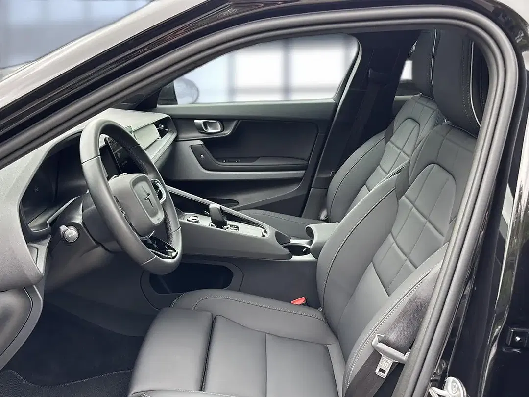 Polestar 2 Long Range - Thumbnail 8