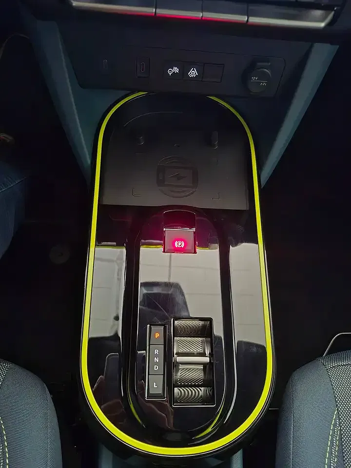 Fiat Grande Panda 1.2 Hybrid La Prima - Thumbnail 12