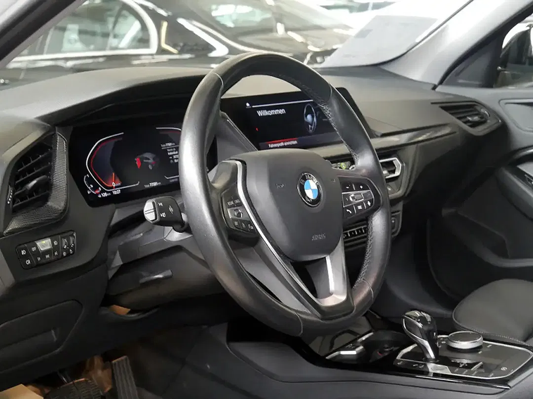 BMW 118 Sport Line - Thumbnail 10