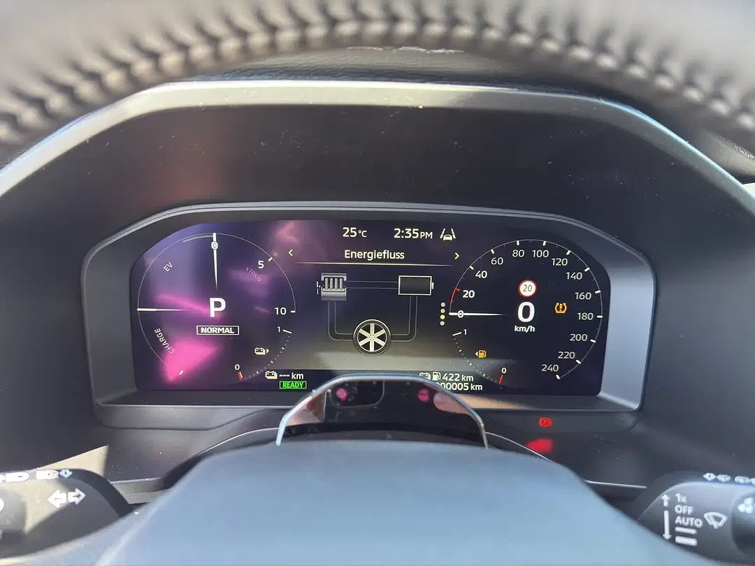 Mitsubishi Outlander 2.4 PHEV Hybrid Intro Edition - Thumbnail 12