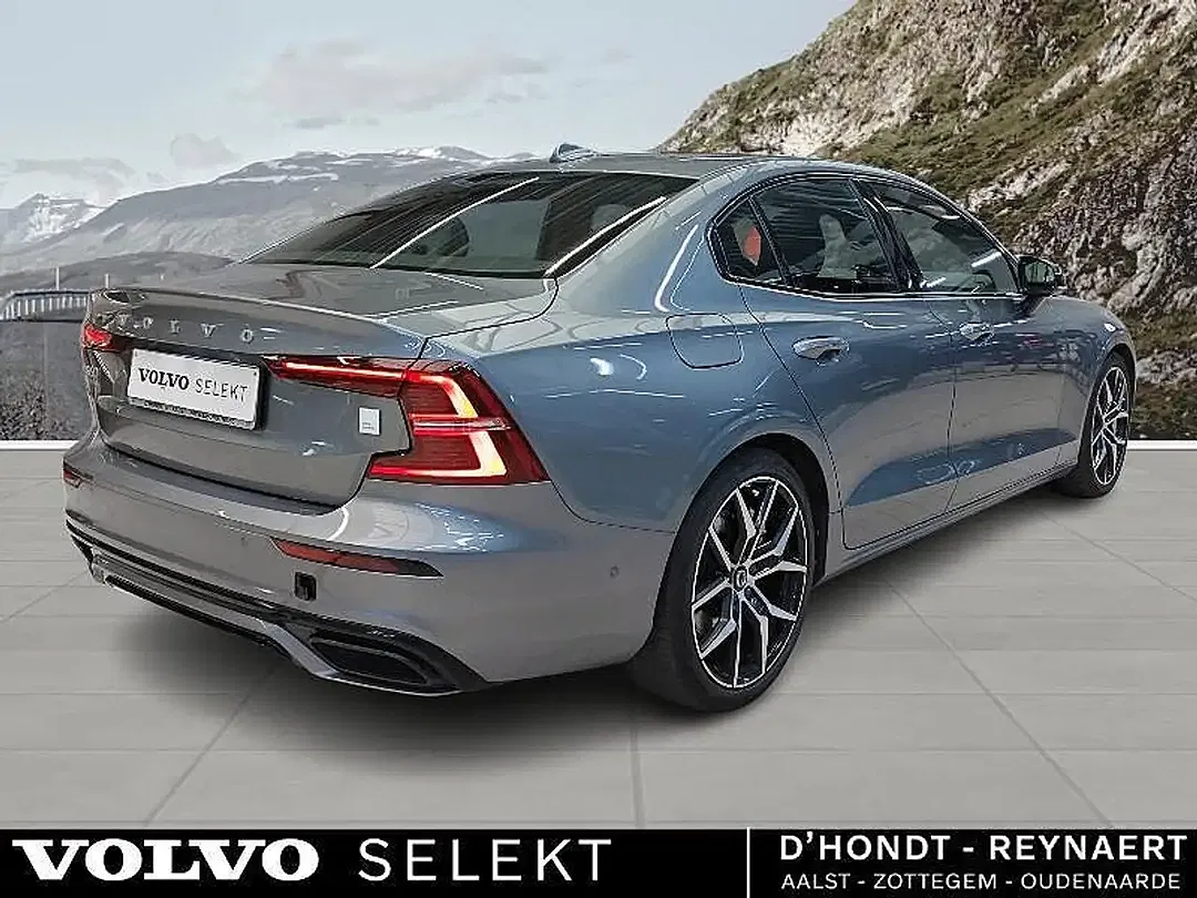 Volvo S60 T8 Polestar Engineered - Thumbnail 4