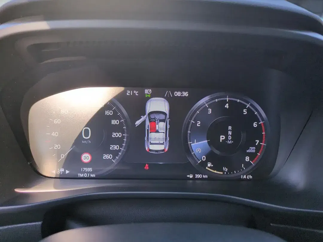 Volvo XC40 T2 AUT Core - Thumbnail 11