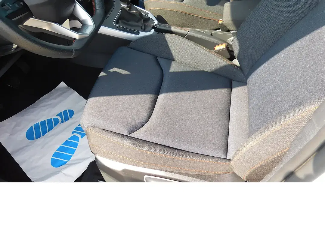 SEAT Arona 1.0 TSI FR-Line - Thumbnail 11