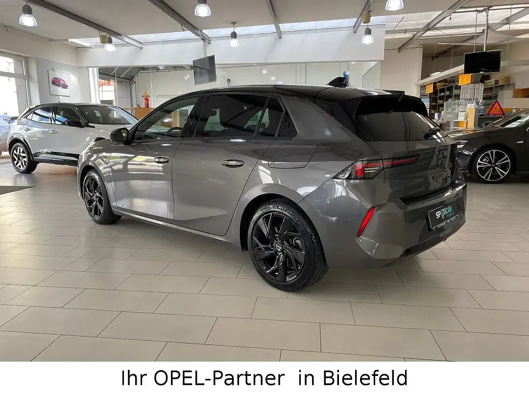 Opel Astra PHEV Hybrid - Thumbnail 5