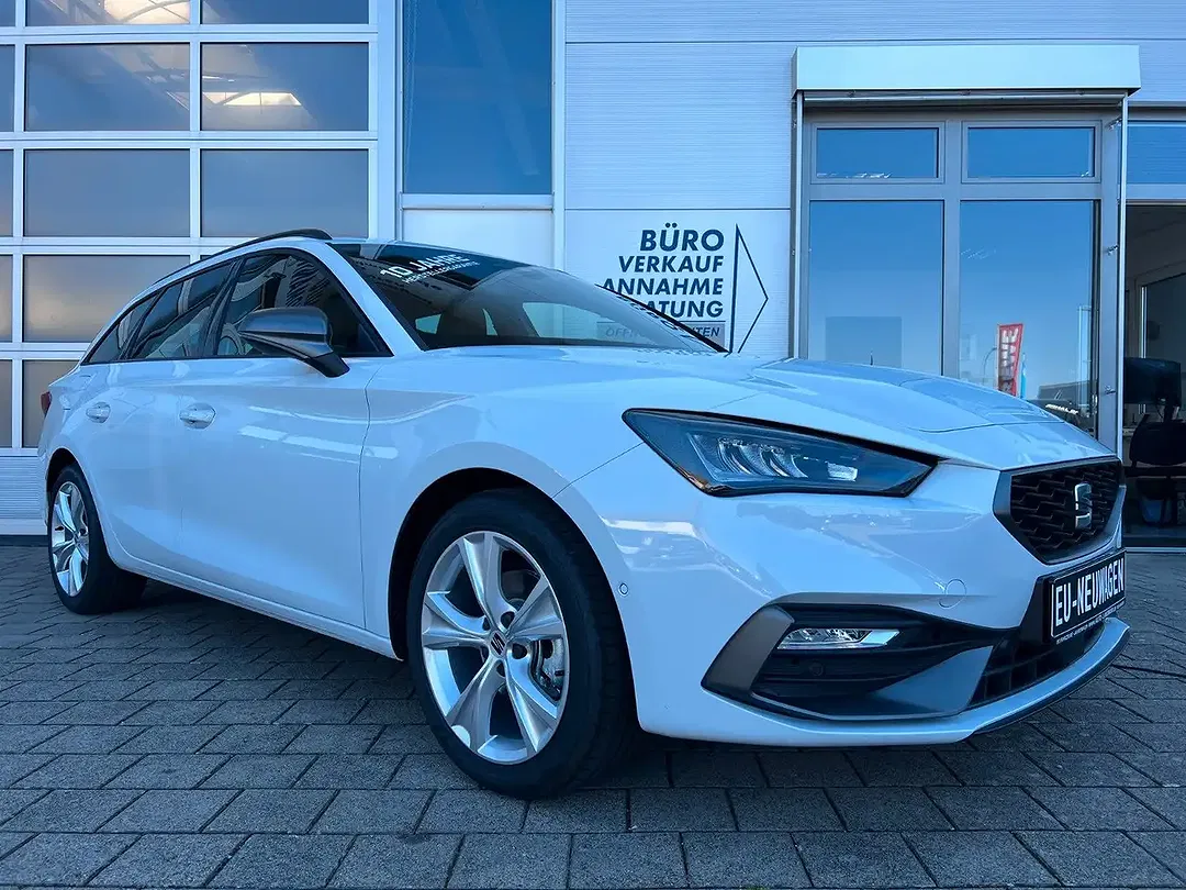 SEAT Leon 1.5 eTSI DSG FR - foto 2