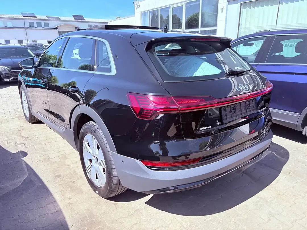 Audi e-tron 50 - foto 2