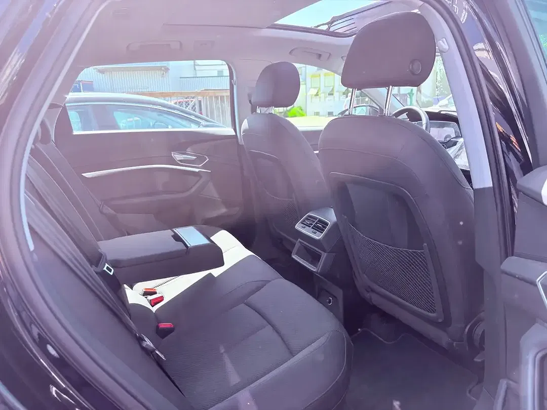 Audi e-tron 50 - Thumbnail 7