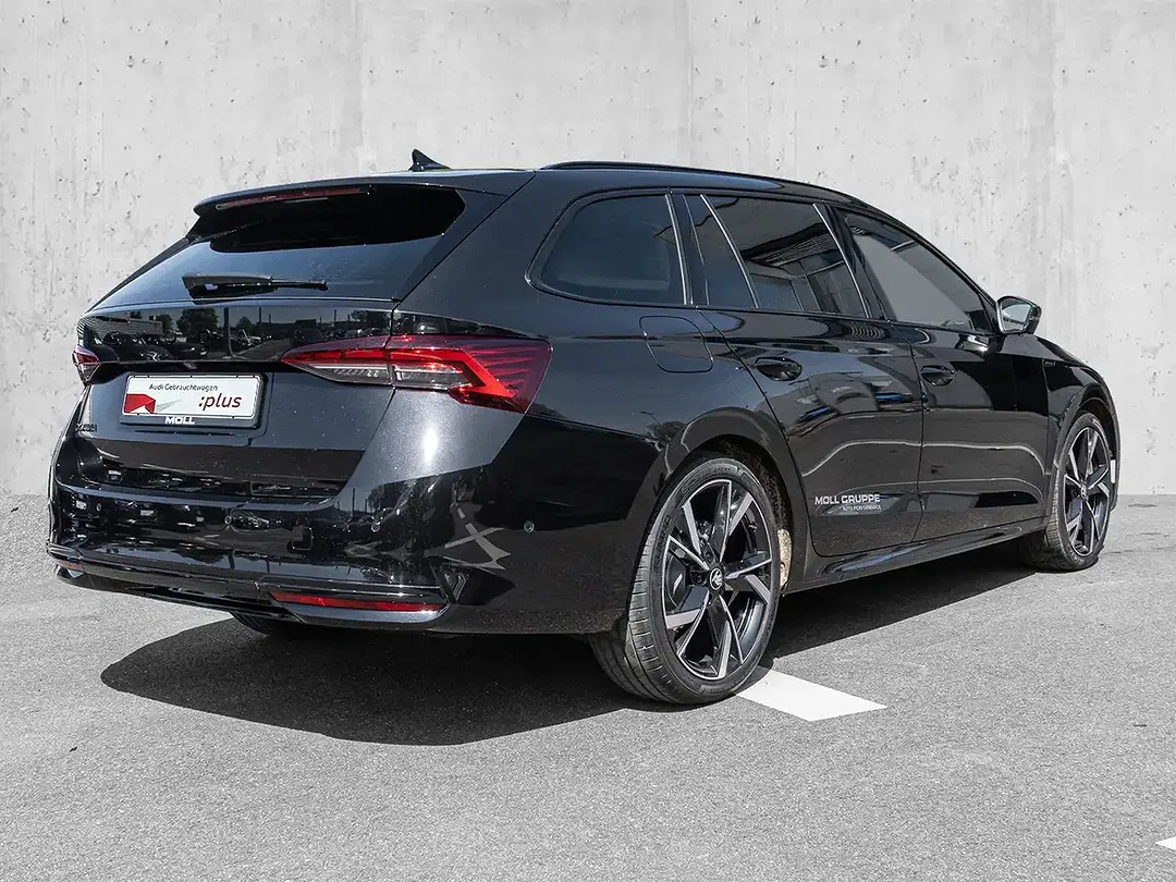 Skoda Octavia 2.0 TDI Combi Sportline - Thumbnail 4