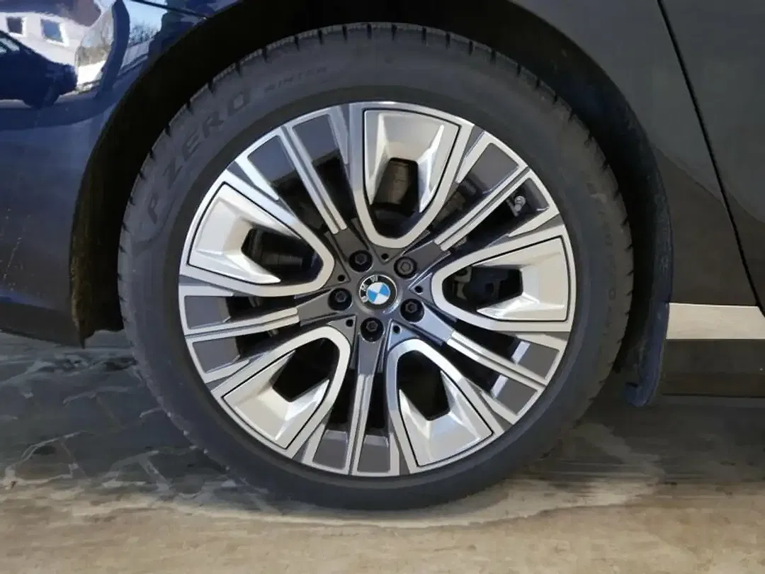 BMW i7 xDrive - foto 6