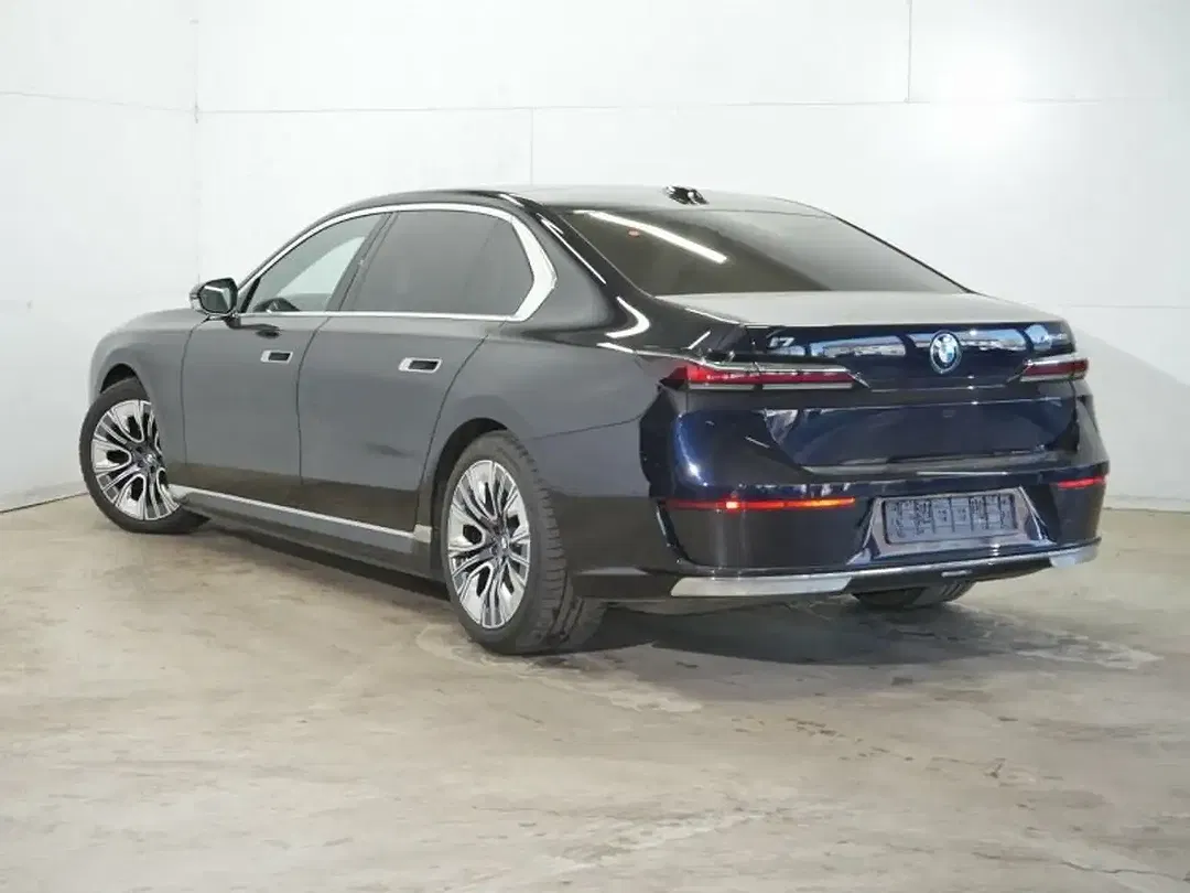 BMW i7 xDrive - foto 2