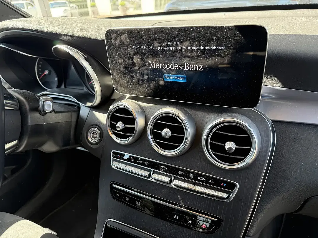 Mercedes-Benz GLC 300 Hybrid 4MATIC AMG Line - Thumbnail 6