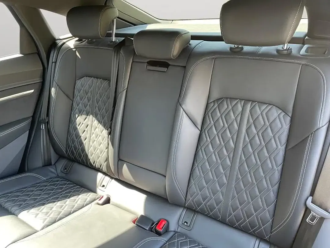 Audi SQ8 e-tron Sportback - Thumbnail 11