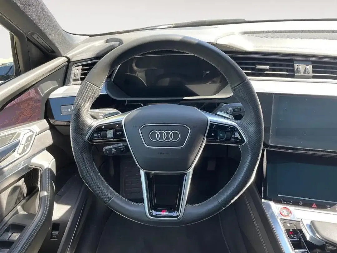 Audi SQ8 e-tron Sportback - Thumbnail 14