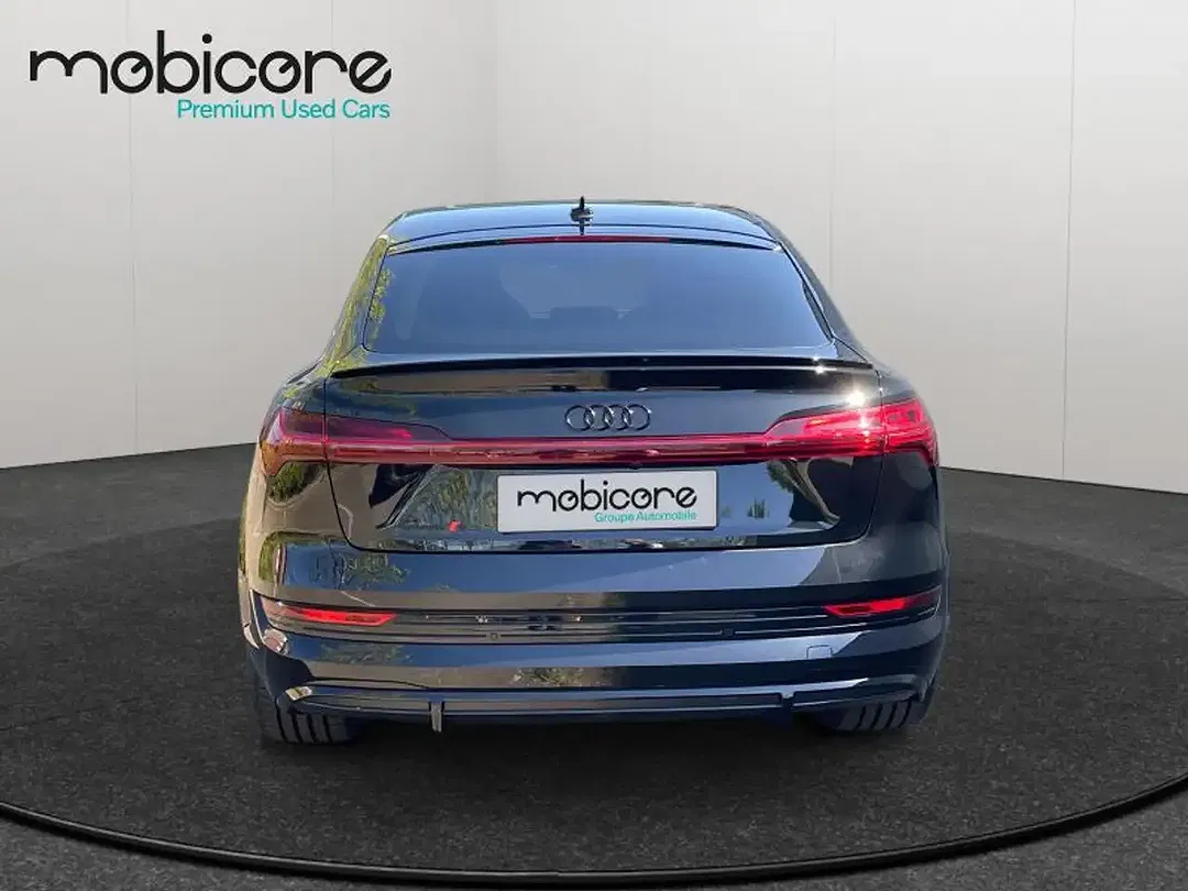 Audi SQ8 e-tron Sportback - Thumbnail 6