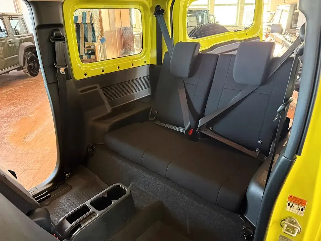 Suzuki Jimny 1.5 AllGrip Comfort+ - Thumbnail 12